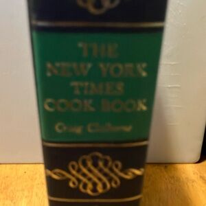 Vintage. 1961 N Y Times Cookbook  great condition , over 700 pages of recipes ,